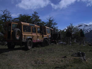 ar20011018-patagonia-4x4-17-jeepadeux-s.jpg (16775 bytes)