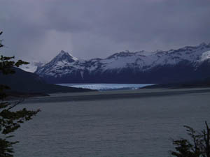 ar20011018-patagonia-4x4-22-farewellglacier-s.jpg (11766 bytes)