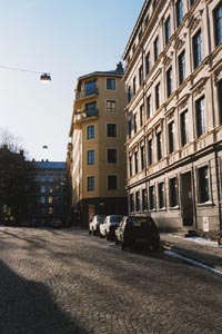 se200102-stockholm-city-01-yellow-s.jpg (20997 bytes)