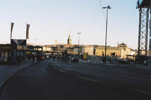 se200102-stockholm-city-10-shadow-s.jpg (13665 bytes)